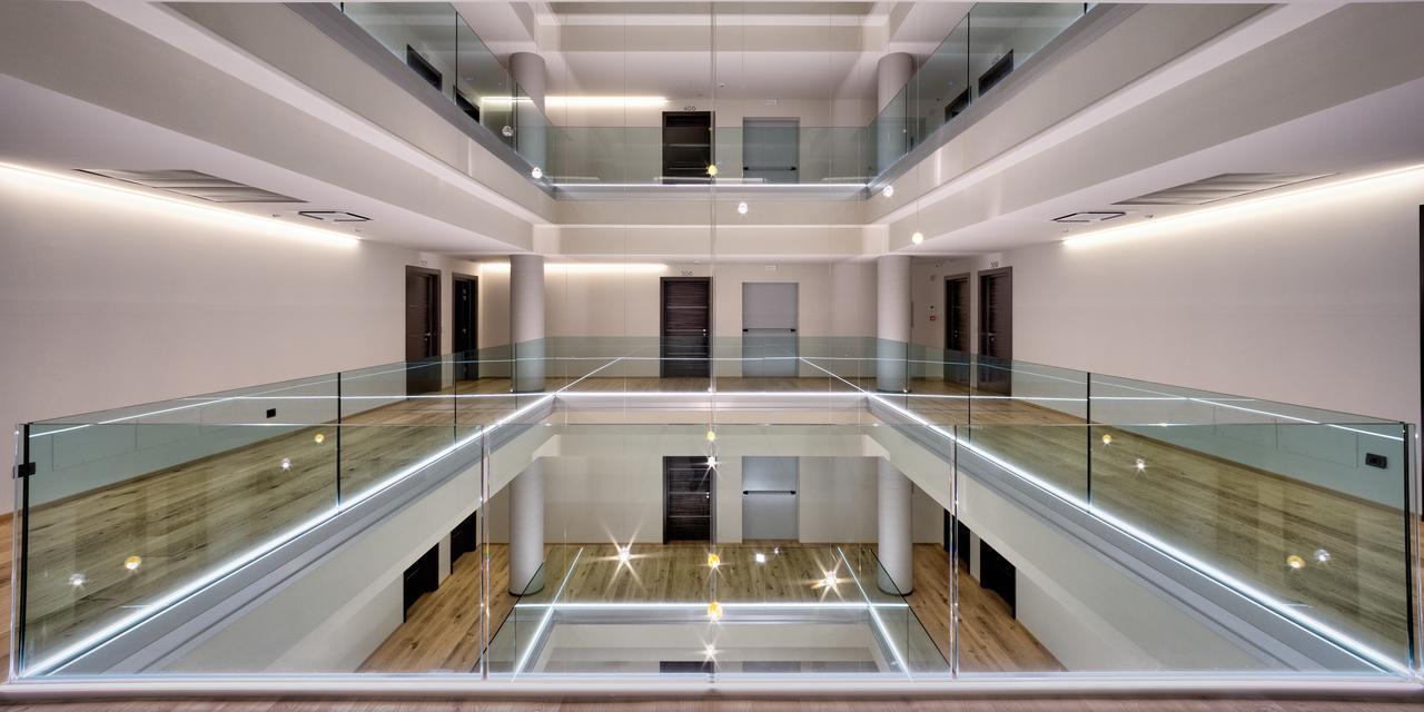 Hotel The Cube Фіденца Екстер'єр фото